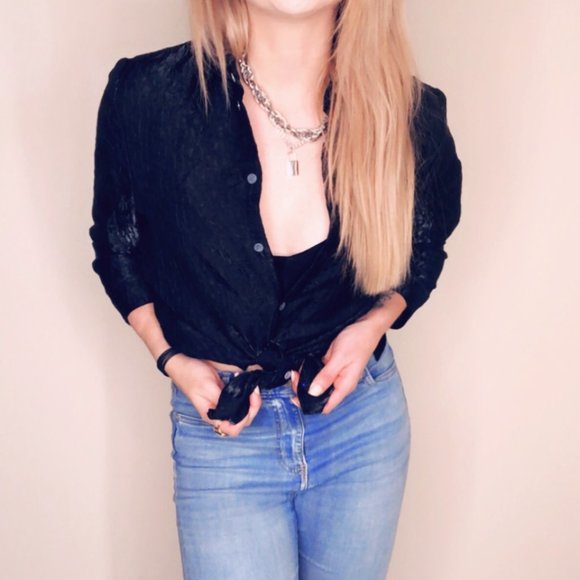 BLACK BUTTON UP TOP - Picture 2 of 2